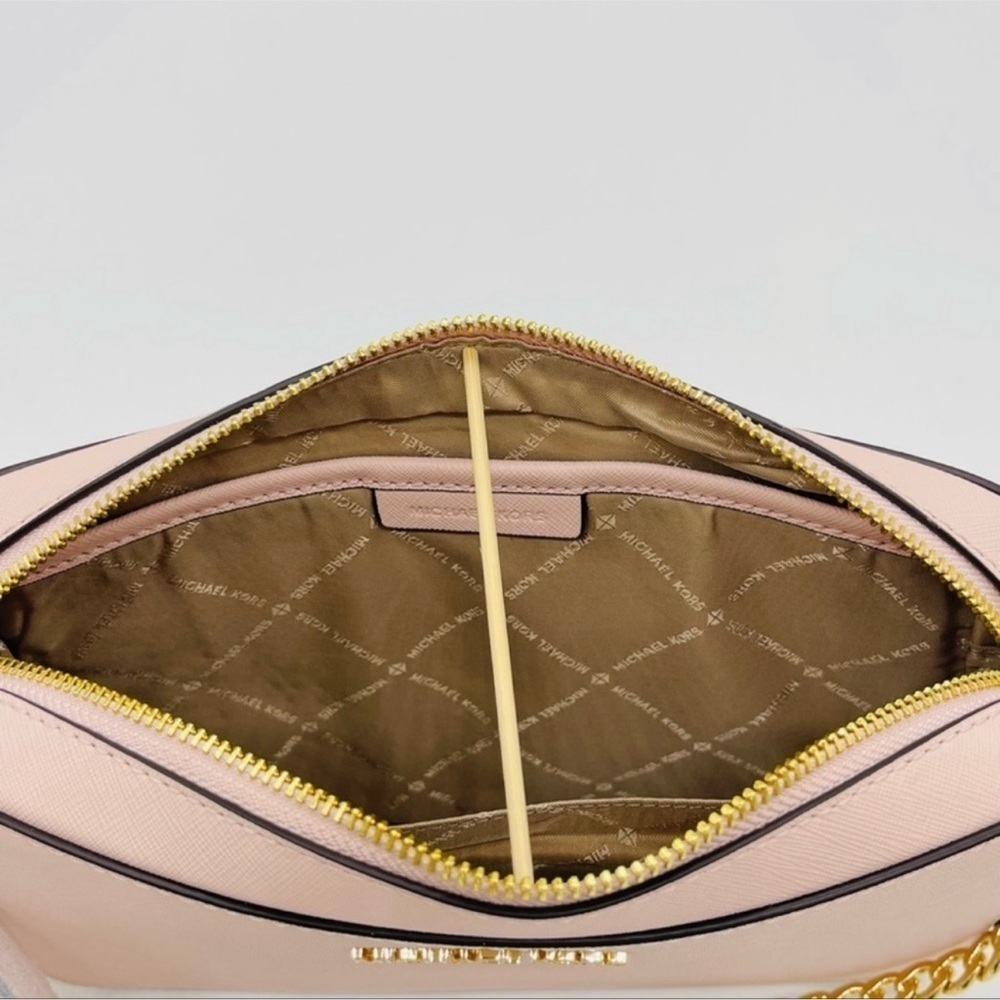 Michael Kors Large EW Crossbody Bag Light Pink - Picture 7 of 10